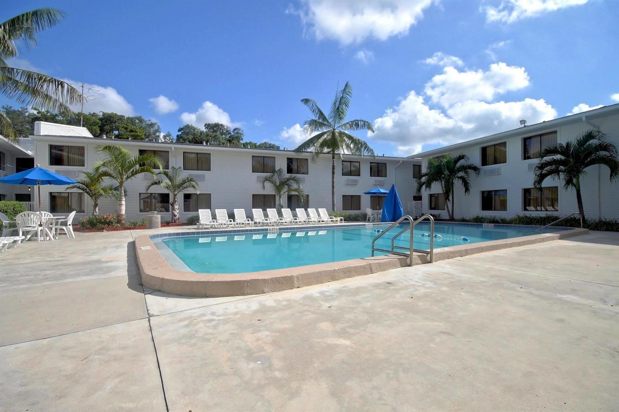 Motel 6-Fort Lauderdale, Fl Εξωτερικό φωτογραφία