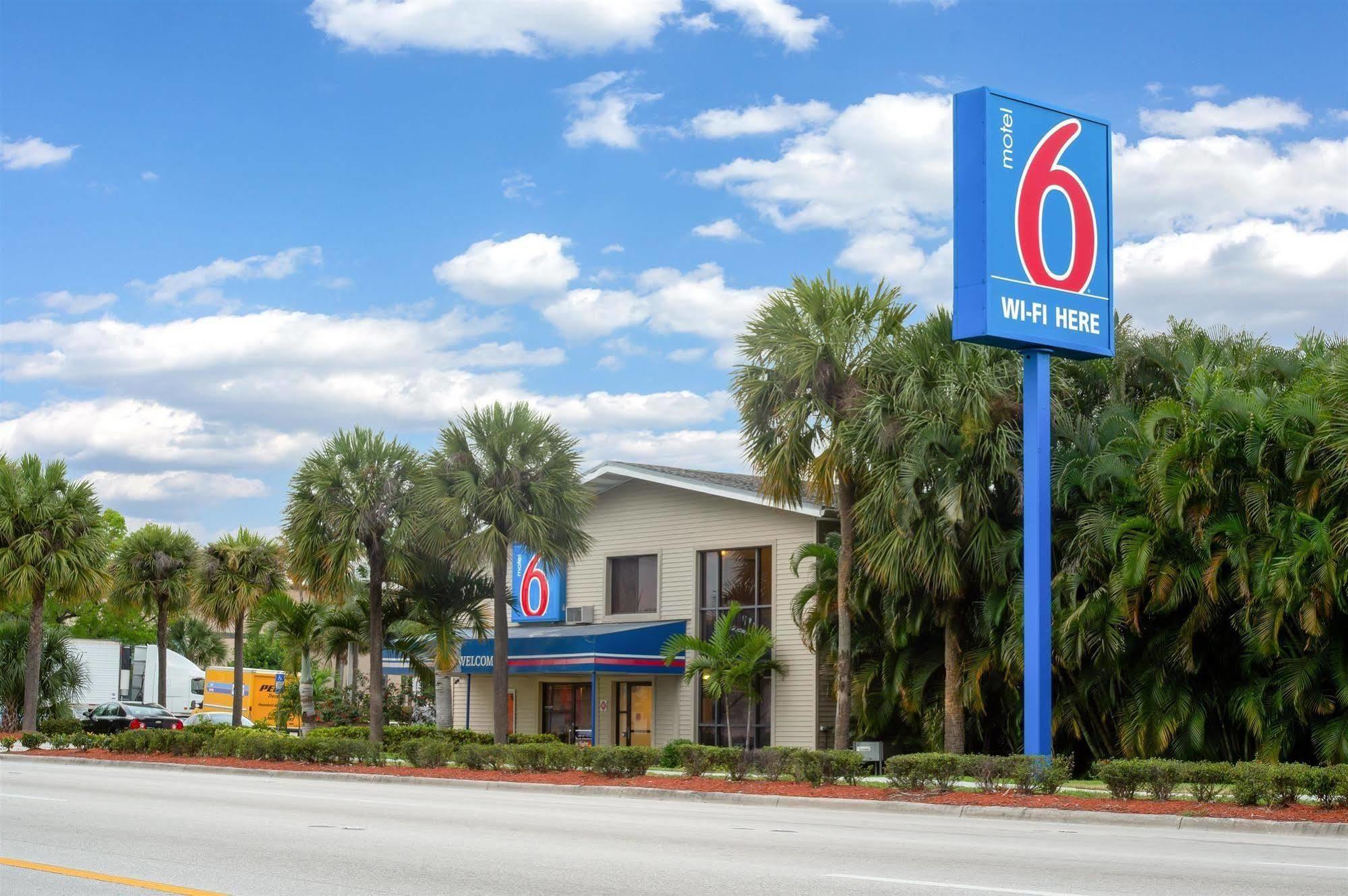 Motel 6-Fort Lauderdale, Fl Εξωτερικό φωτογραφία